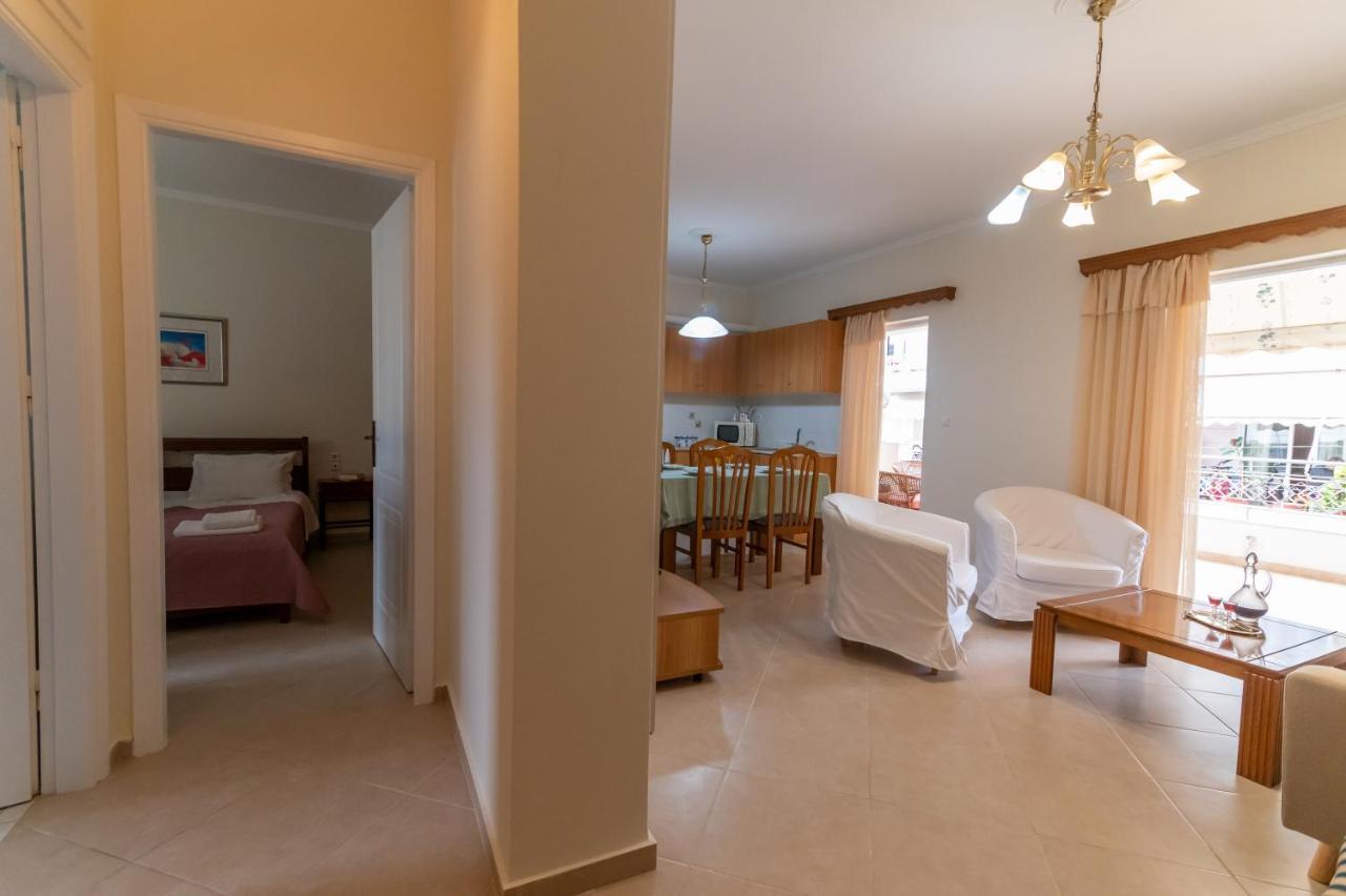 Ikaros Apartment เปรเวซา ภายนอก รูปภาพ