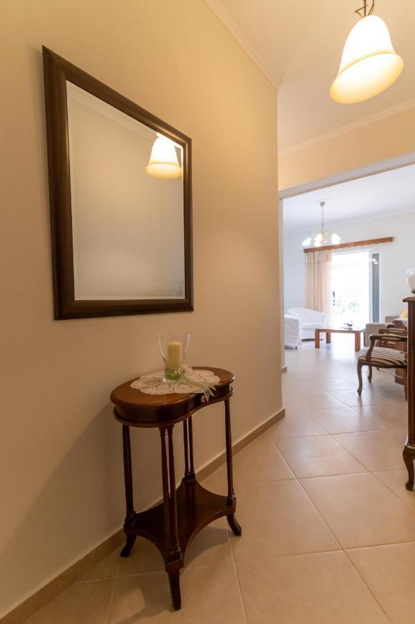 Ikaros Apartment เปรเวซา ภายนอก รูปภาพ