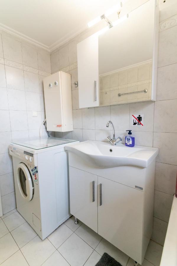 Ikaros Apartment เปรเวซา ภายนอก รูปภาพ
